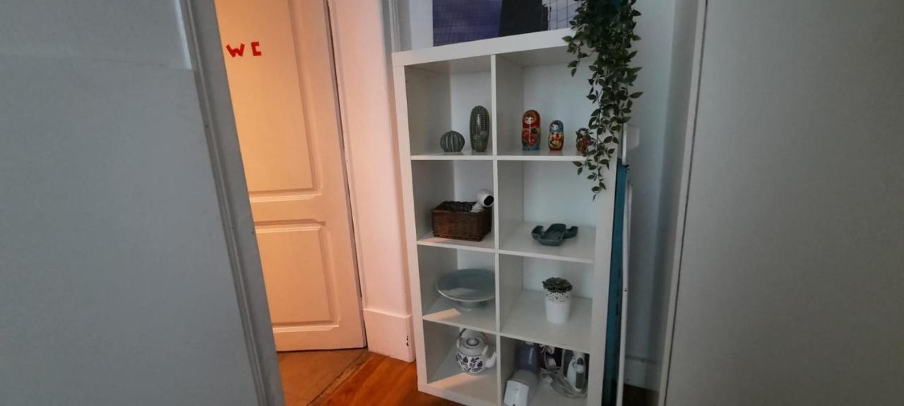 Sunny Terrace Apt, Close To Downtown! 2 Bedroom Flat Lisboa Exteriör bild