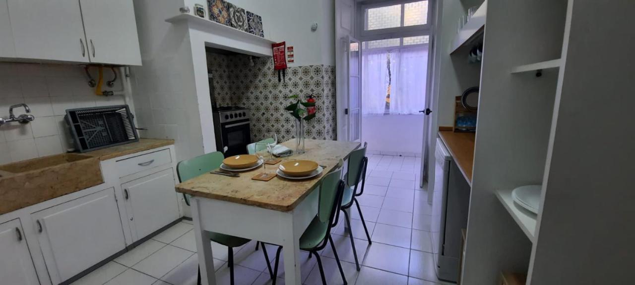 Sunny Terrace Apt, Close To Downtown! 2 Bedroom Flat Lisboa Exteriör bild