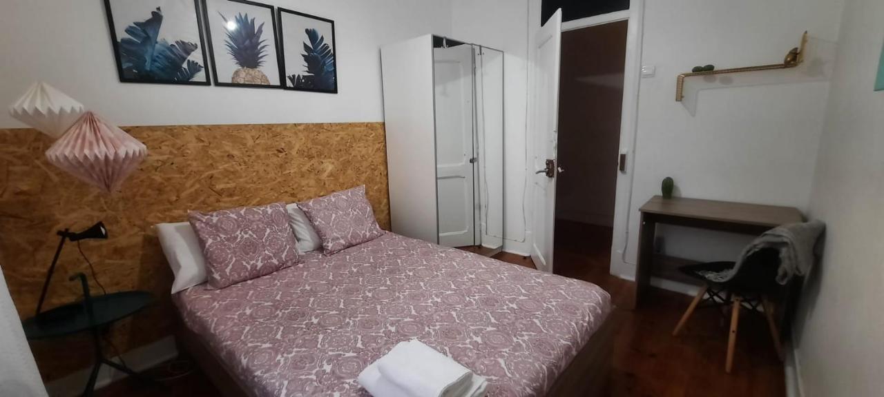 Sunny Terrace Apt, Close To Downtown! 2 Bedroom Flat Lisboa Exteriör bild